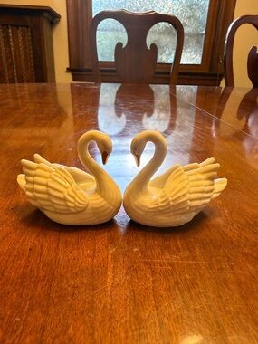 Lenox Swans